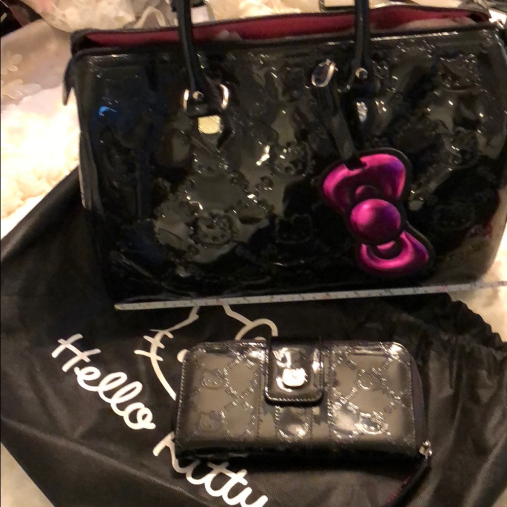 Hello Kitty satchel & wallet